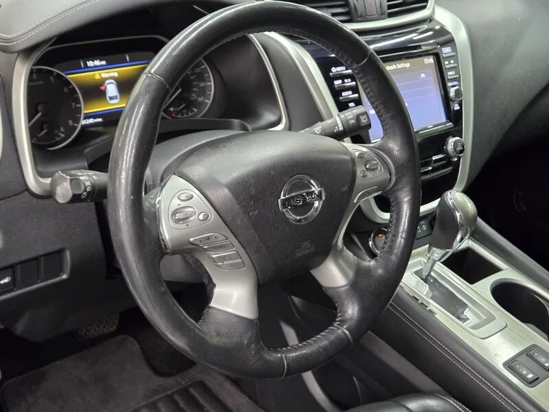 Used 2018 Pearl White Nissan SL image 15