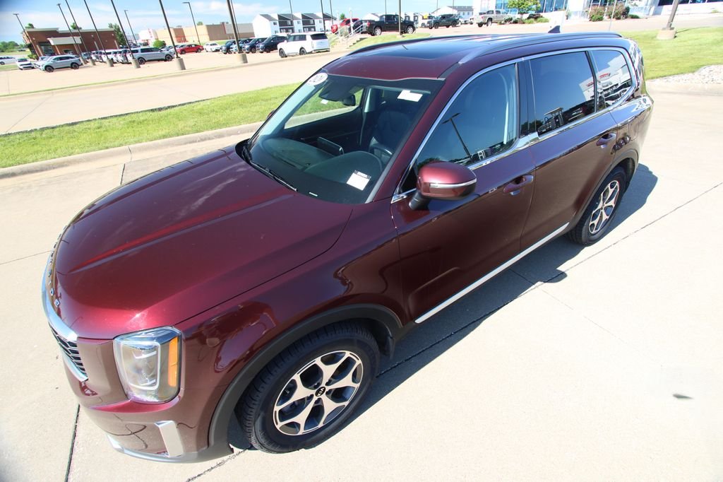 Used 2020 Purple Kia EX image 20