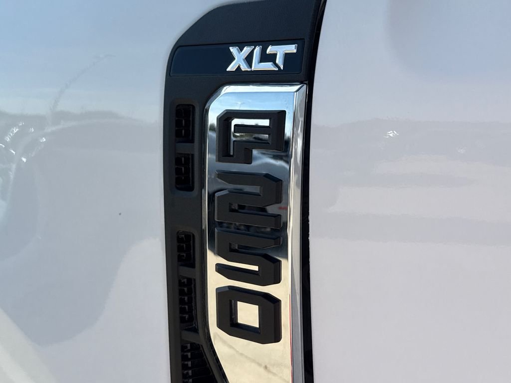 Used 2025 White Ford XLT image 6
