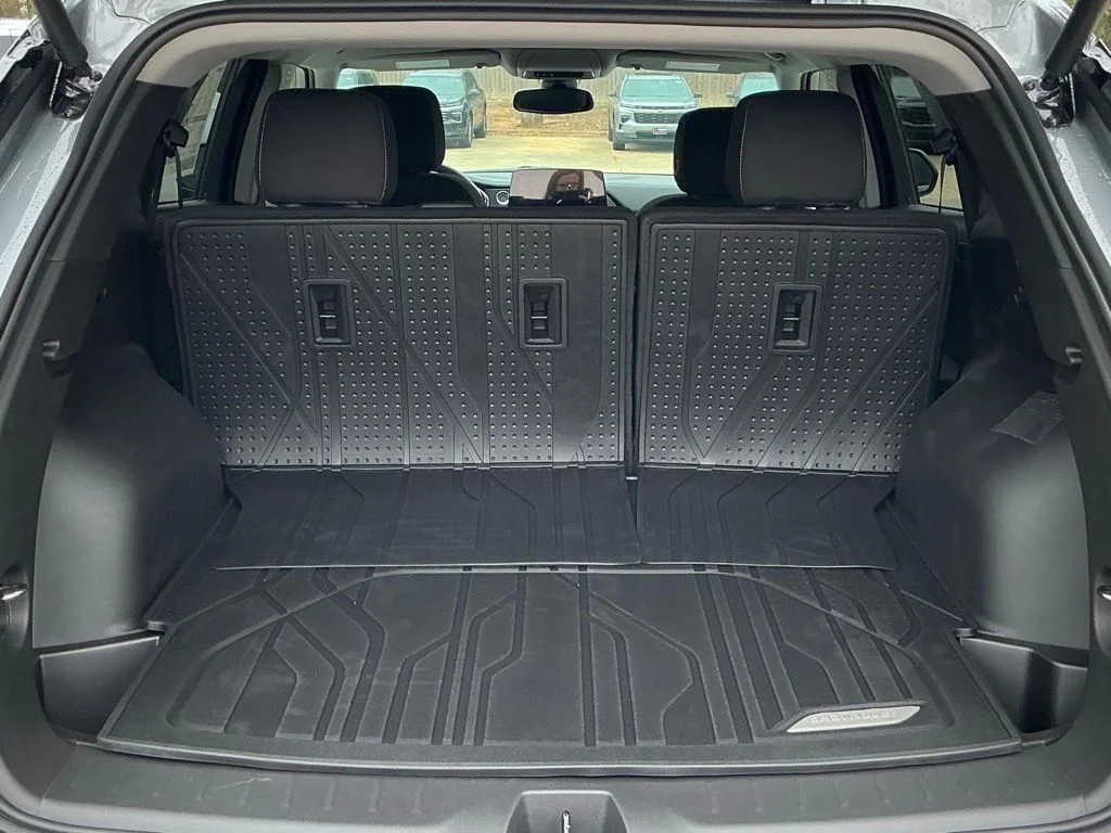 New 2026 Gray Chevrolet LT image 6