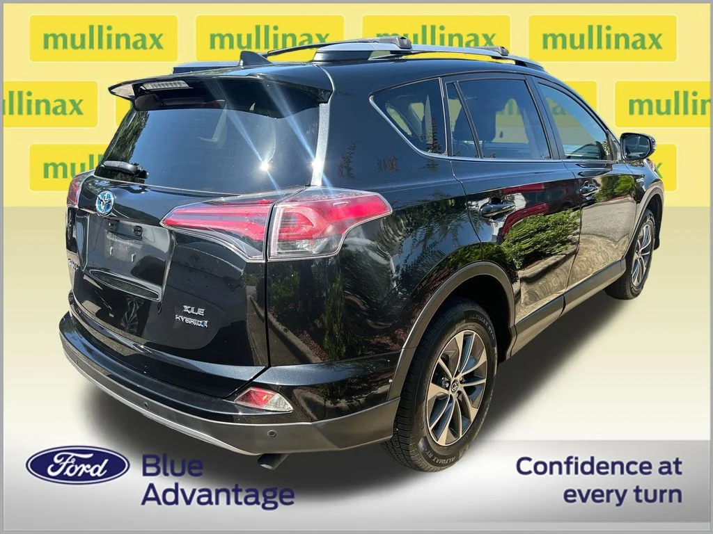 Certified Used 2018 Black Toyota XLE image 3