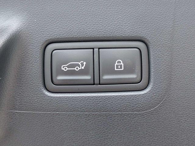 New 2027 White Hyundai SE FWD image 13