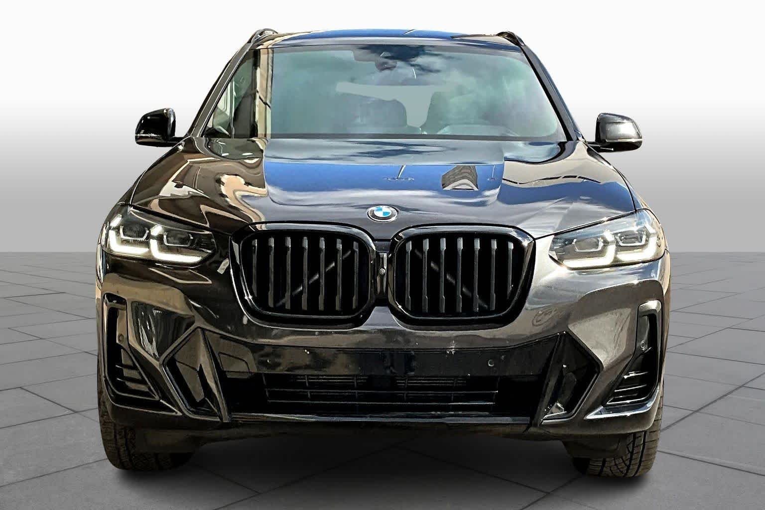 Used 2024 Dark Graphite Metallic BMW xDrive30i image 3