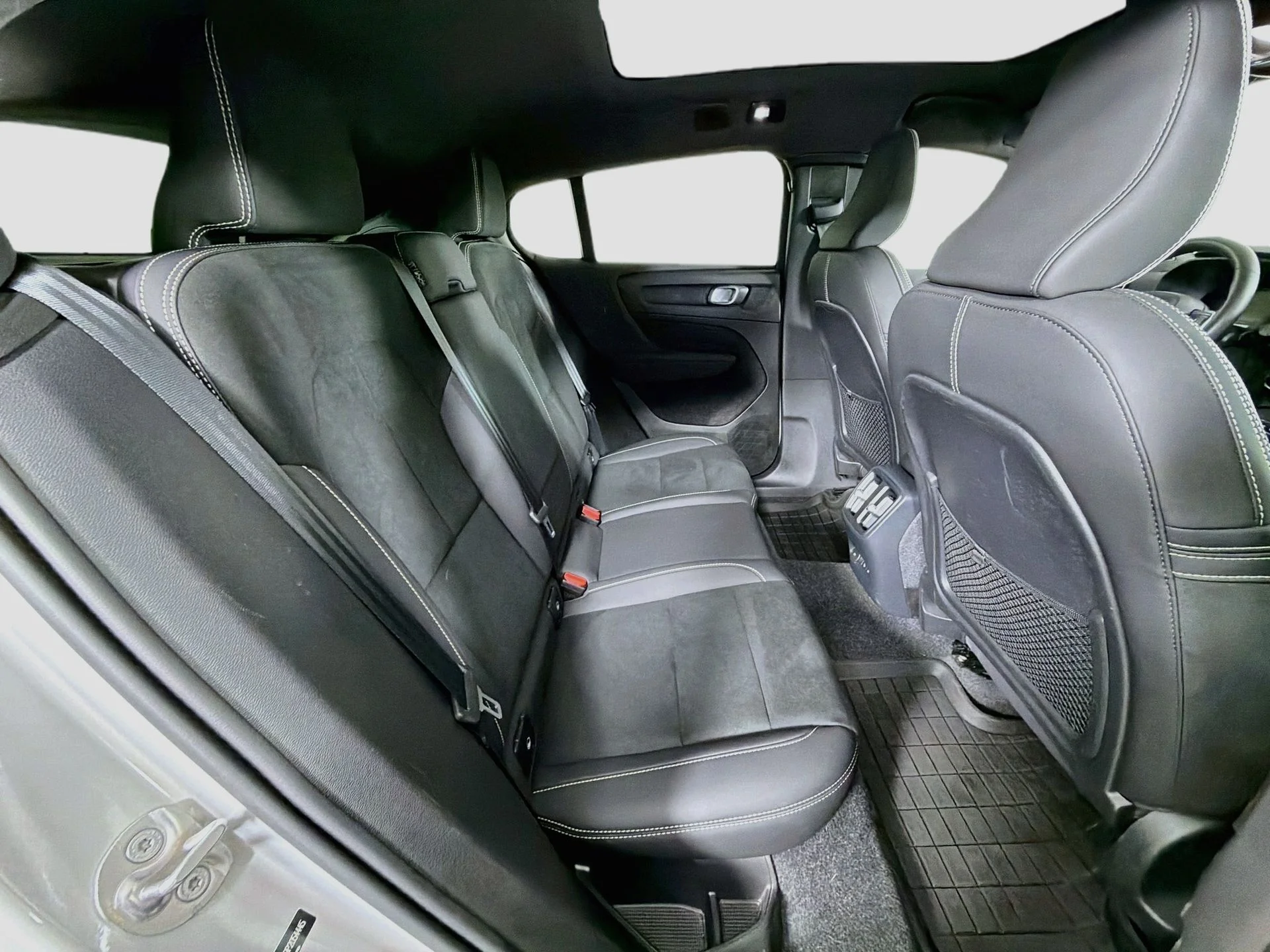 Used 2023 Silver Volvo Ultimate image 29