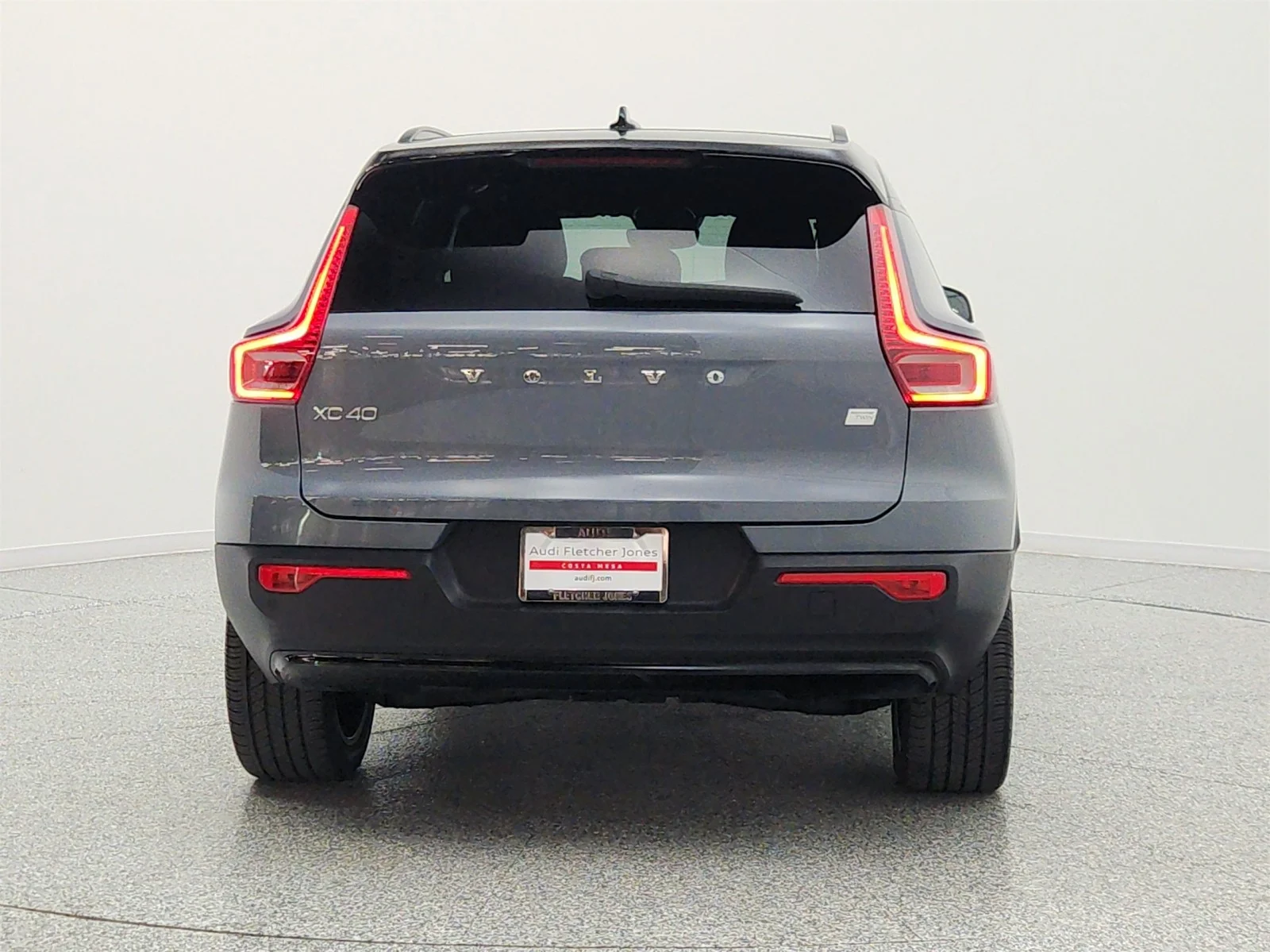 Used 2023 Thunder Grey Metallic Volvo Twin eAWD Plus image 6