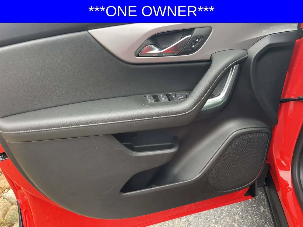Used 2025 Habanero Orange Chevrolet 2LT image 15
