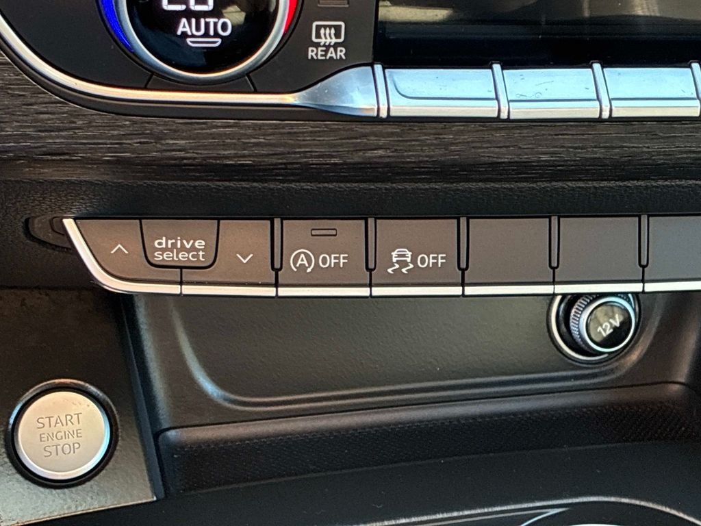 Used 2017 Gray Audi 2.0T image 31