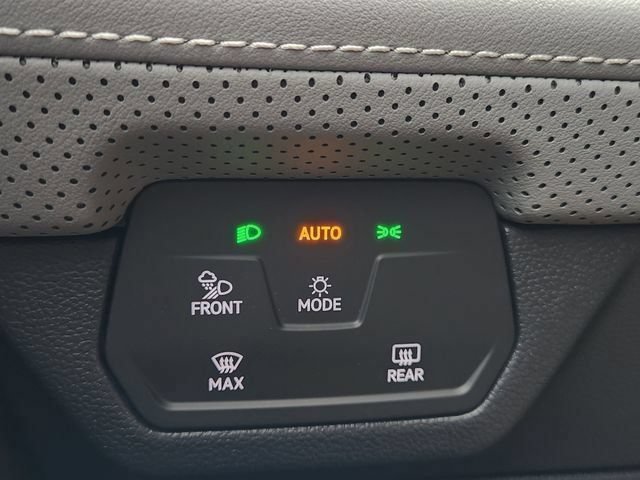 New 2026 Black Volkswagen 2.0T SEL image 18