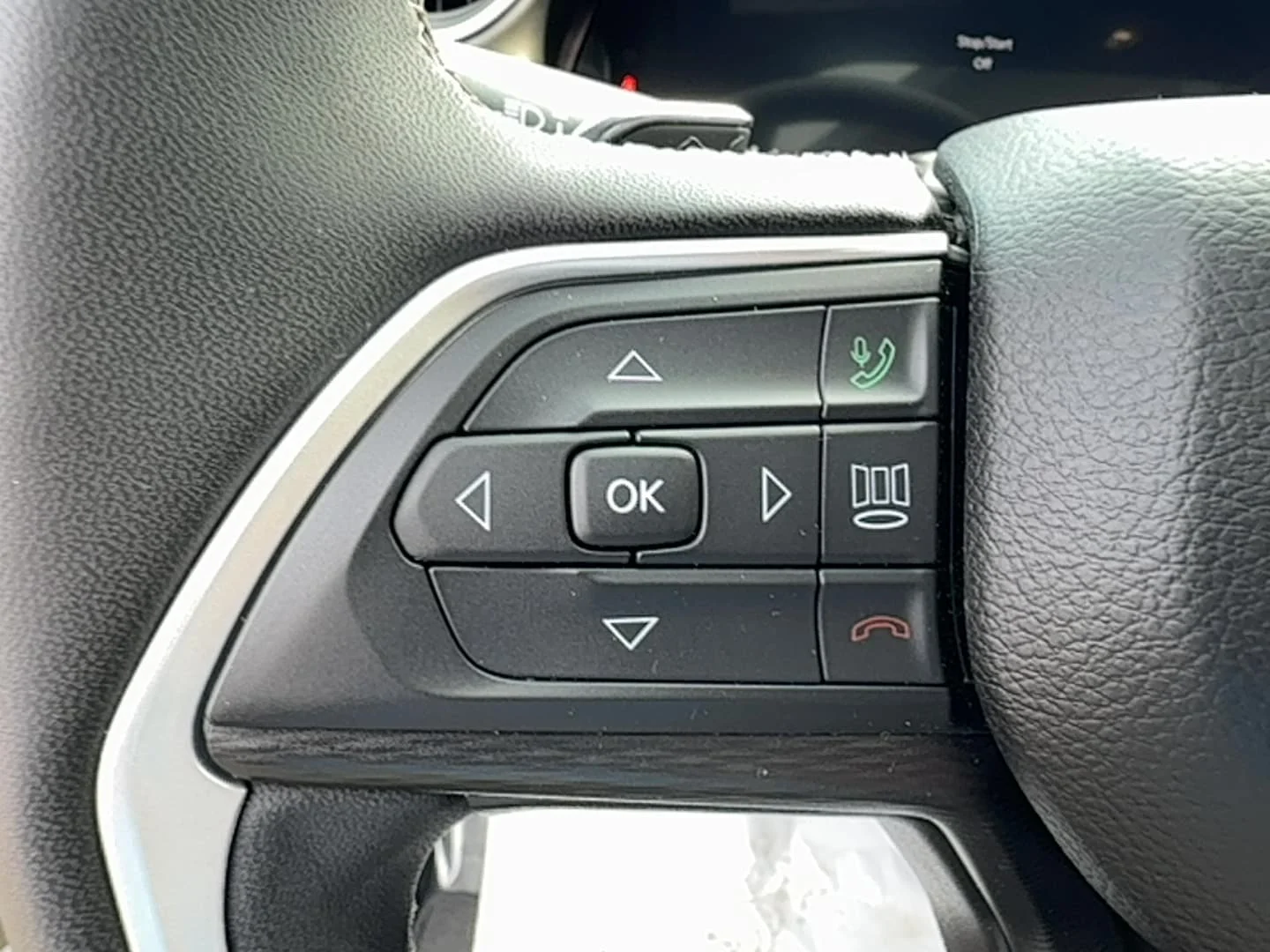 Used 2024 Bright White Clearcoat Jeep Altitude X image 17