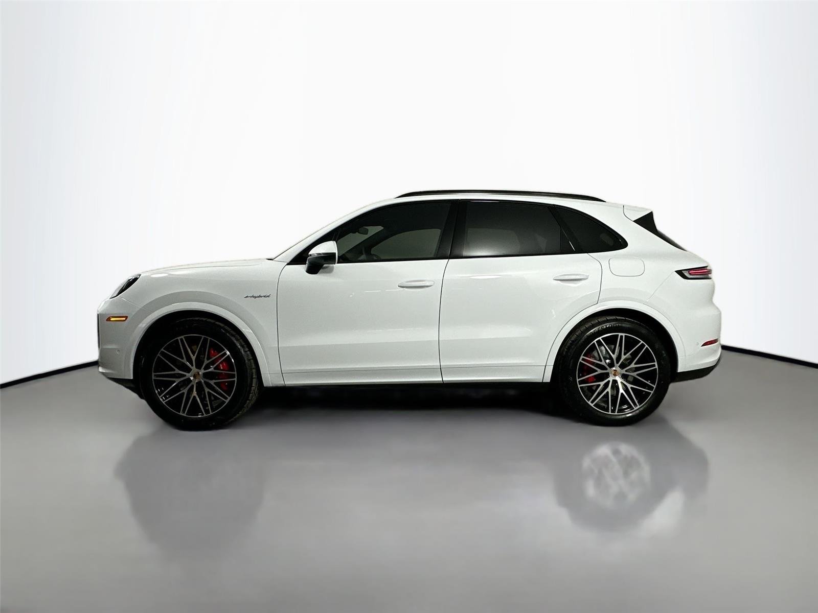 New 2026 Carrara White Metallic Porsche S E-Hybrid image 2