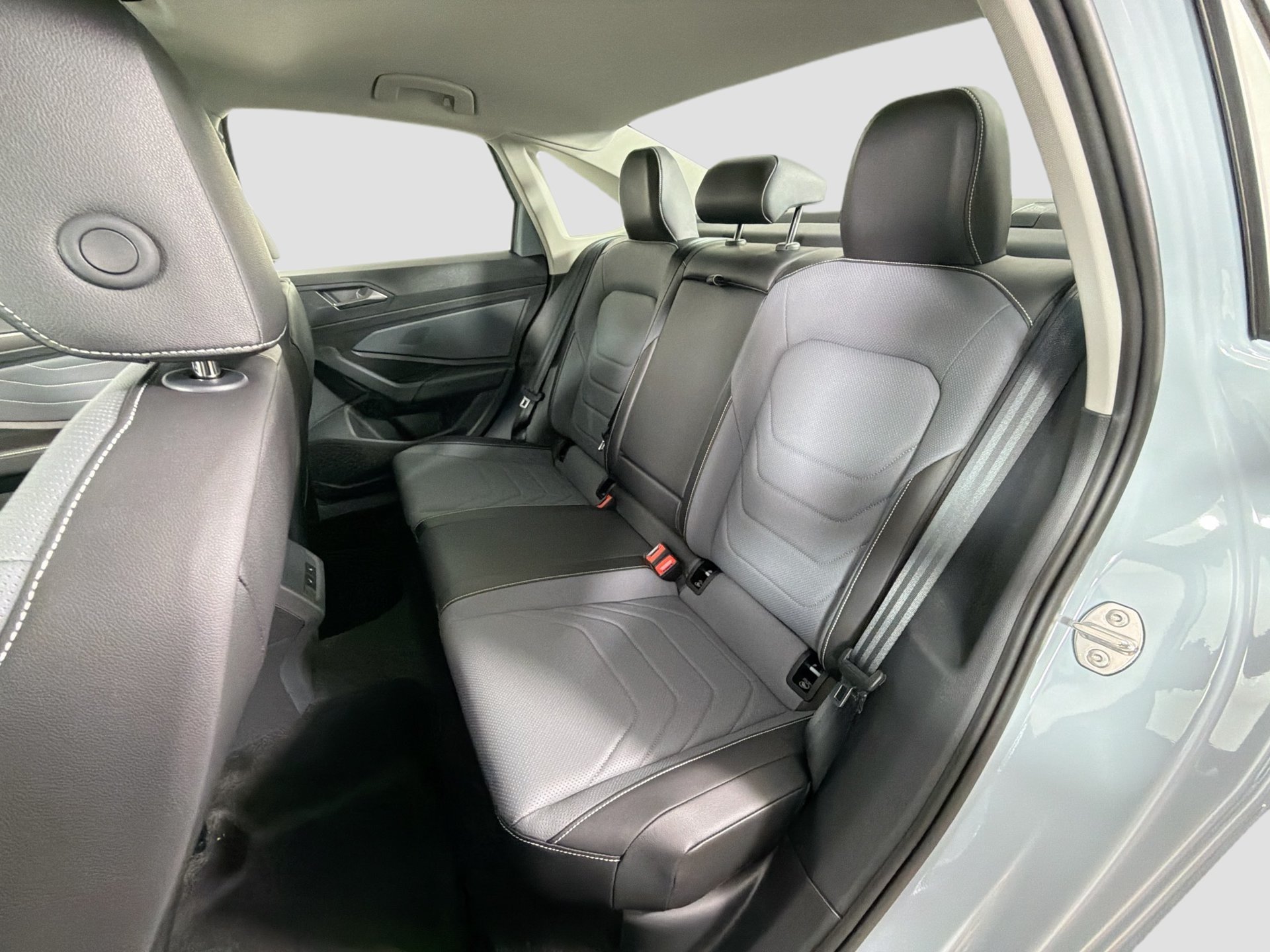 2026 Volkswagen Jetta SEL - Photo 23