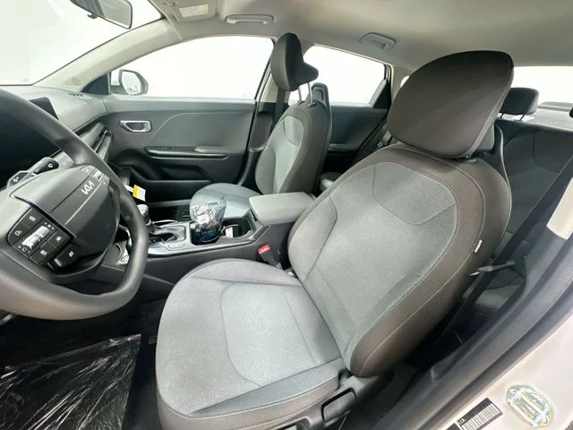 New 2026 Snow White Pearl Kia LXS image 14