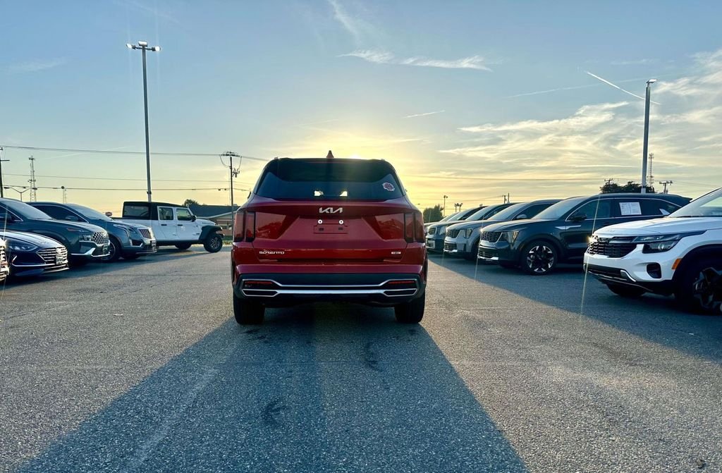 Used 2023 Red Kia EX image 5