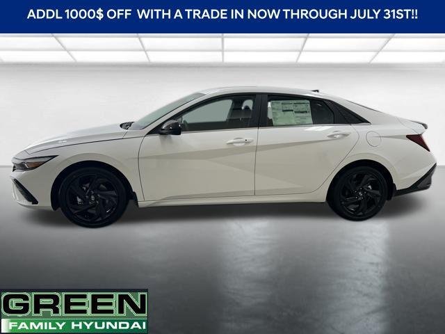 New 2026 White Hyundai SEL Sport image 2