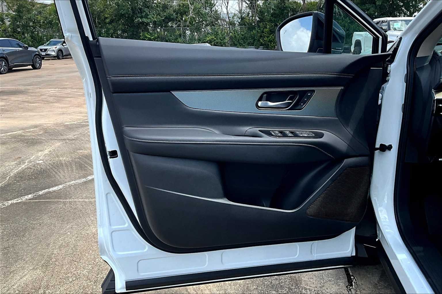 2025 Nissan Murano SL - Photo 16