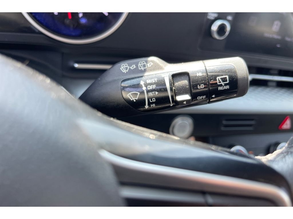 Used 2022 DEEP CHROMA BLUE Kia LXS image 39
