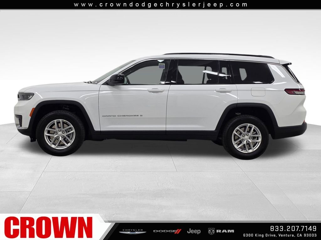 New 2026 Bright White Clear-Coat Exterior Paint Jeep Laredo image 8