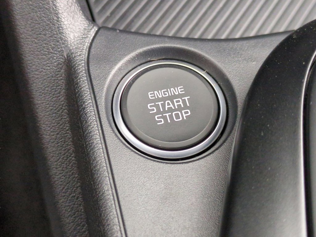 New 2026 Snow White Pearl Kia LXS image 30