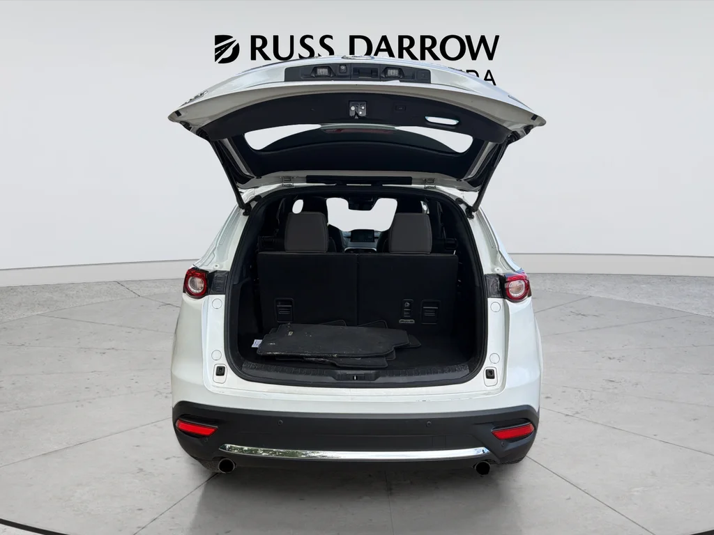 Used 2020 White Mazda Signature image 22