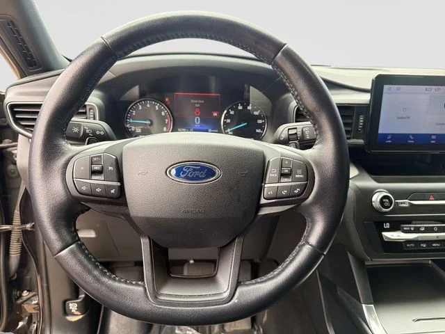 Used 2020 Black Ford XLT image 30