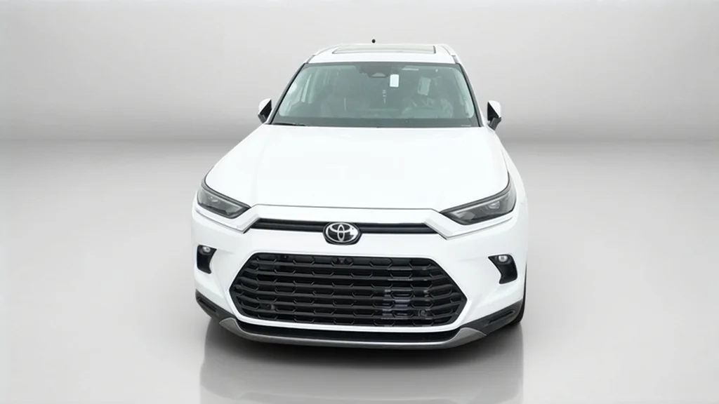New 2026 Wind Chill Pearl Toyota Platinum image 16