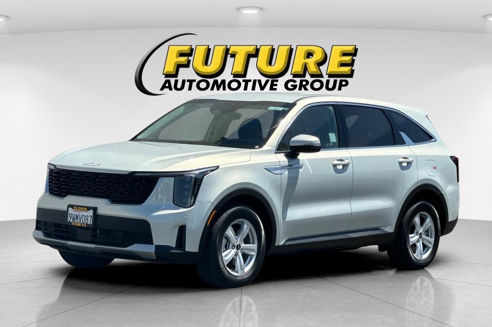 Used 2026 White Kia LX image 8