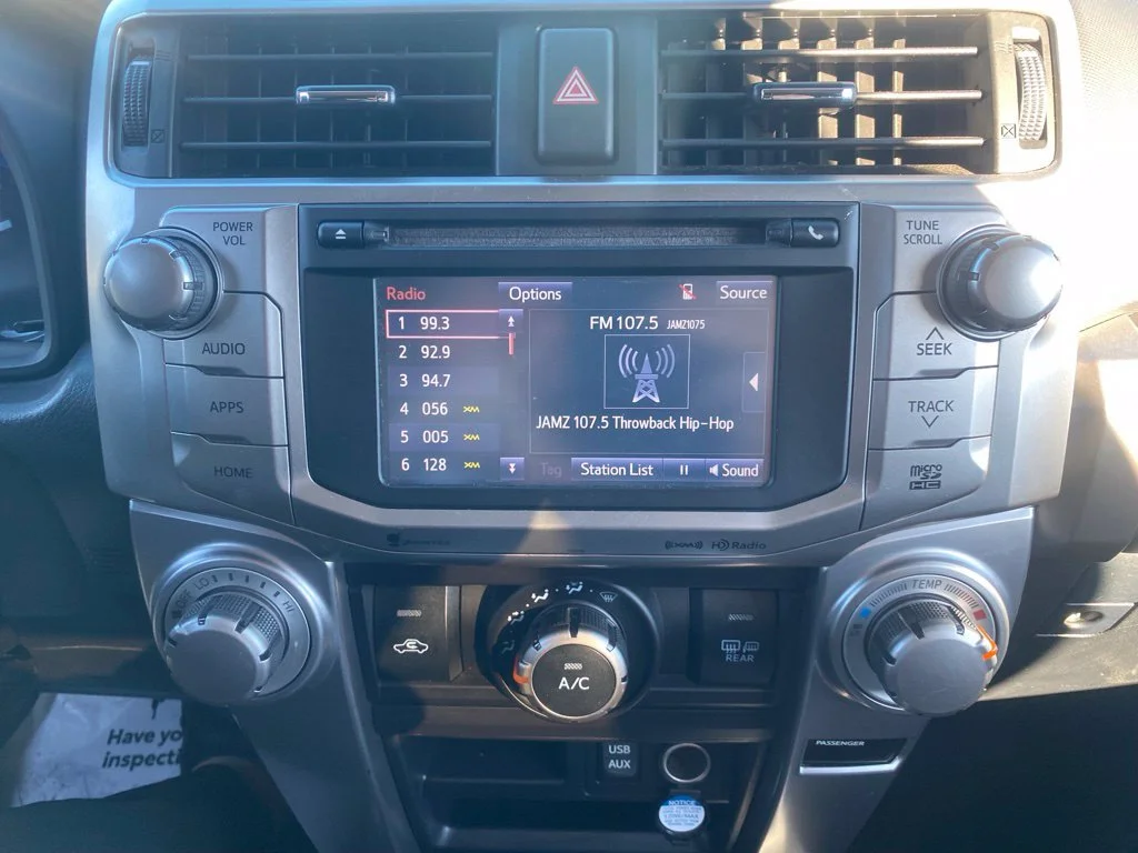 Used 2016 Gray Toyota SR5 image 21