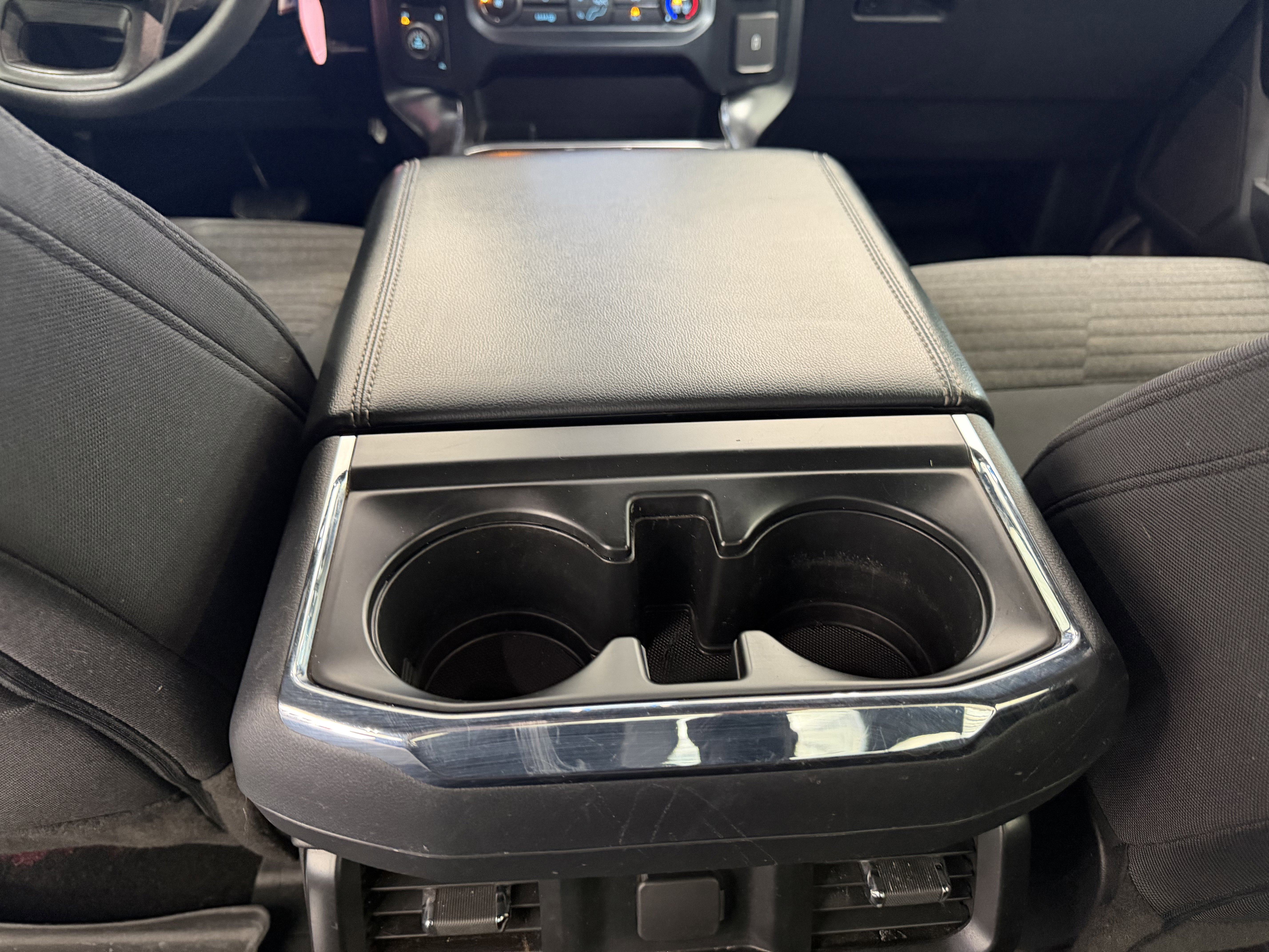 Used 2022 White Metallic Ford XL image 30