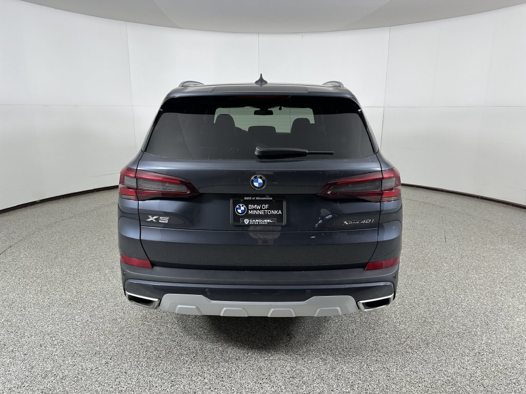Used 2021 Arctic Grey Metallic BMW xDrive40i image 7