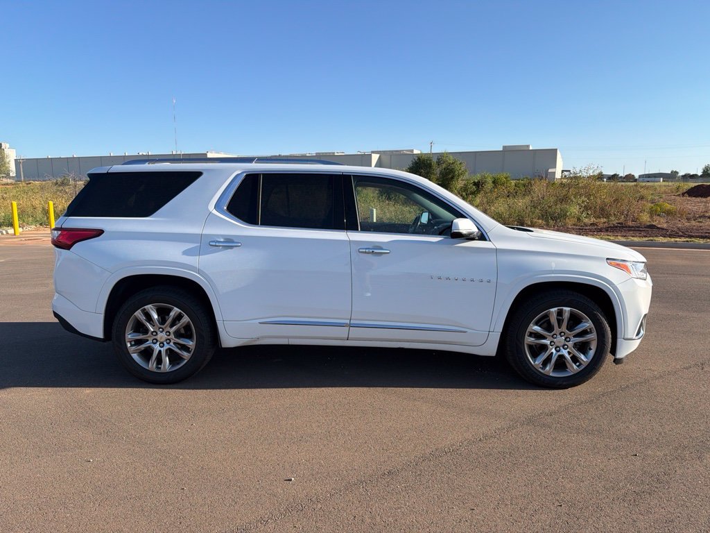 Used 2019 Summit White Chevrolet High Country image 4