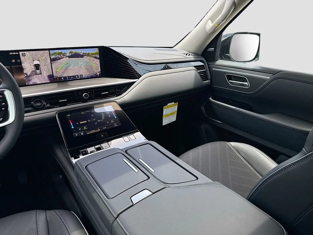 New 2027 BLACK OBSIDIAN INFINITI Luxe 2WD image 25