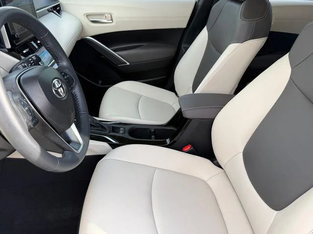 Certified Used 2024 WIND CHILL PEARL Toyota XLE image 12