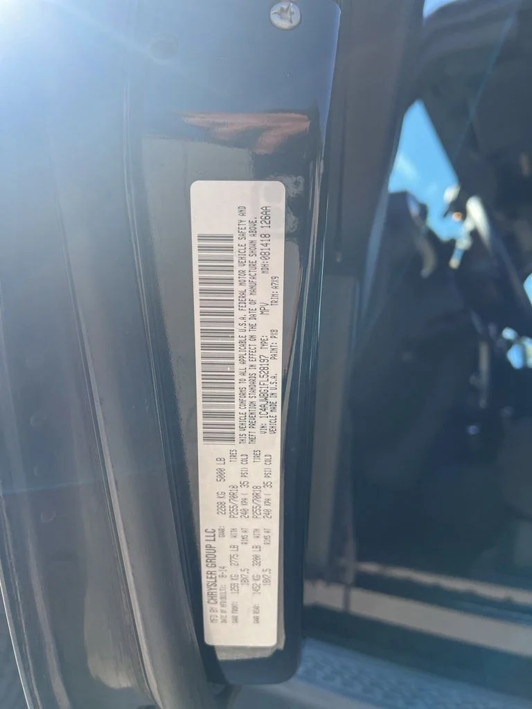 Used 2015 Black Jeep Sahara image 23