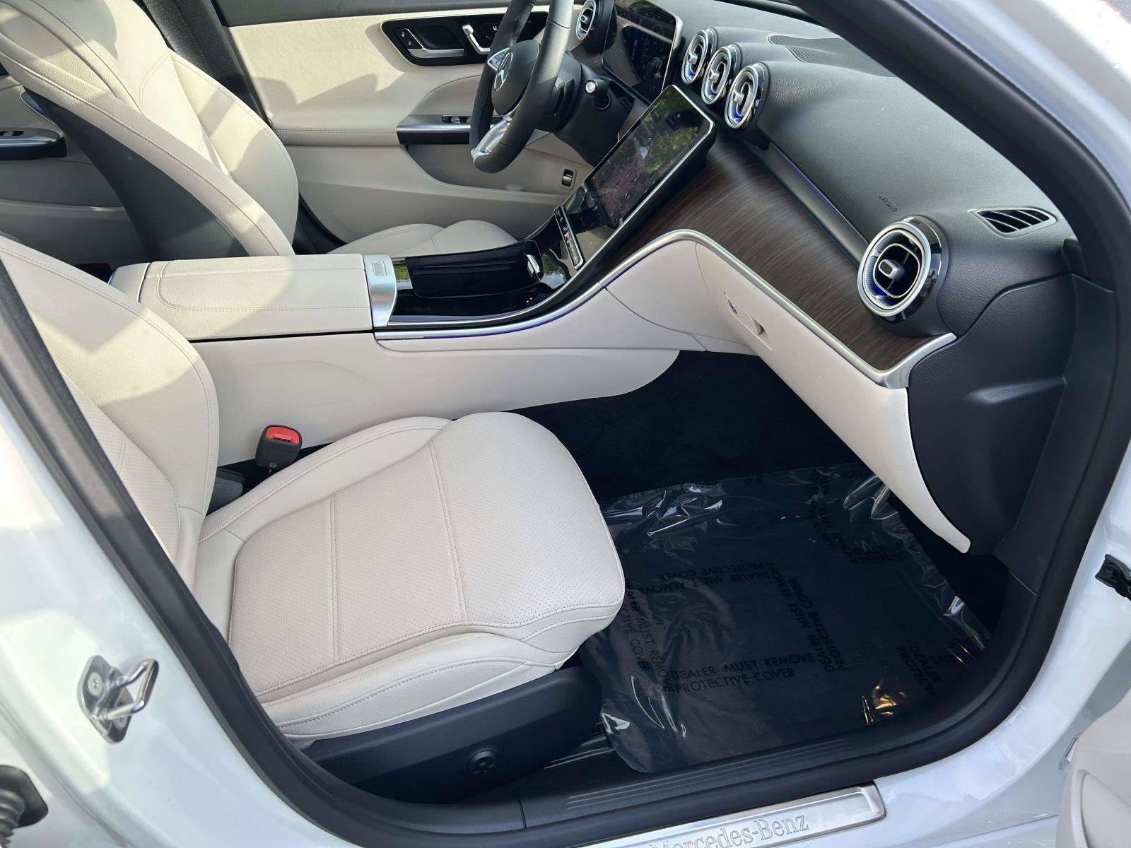 New 2026 Polar White Mercedes-Benz C 300 4MATIC® Sedan image 43