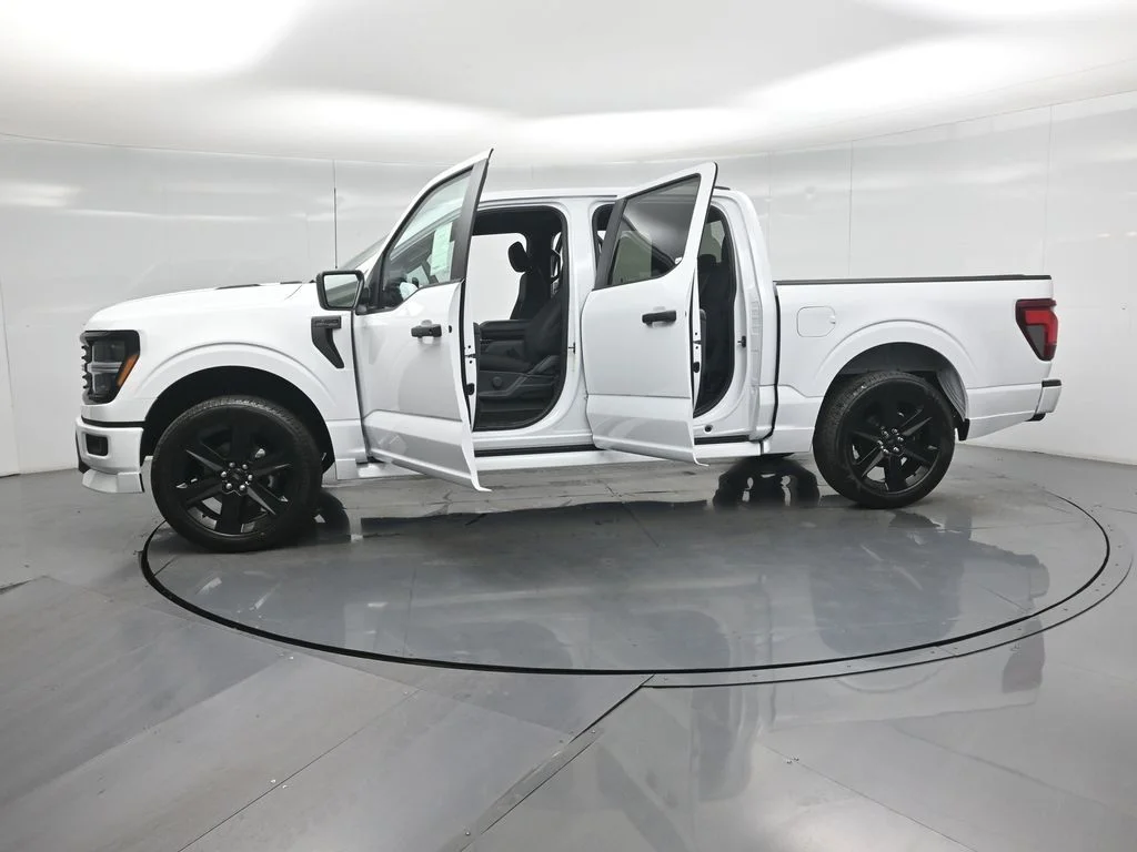 New 2026 Oxford White Ford STX image 34