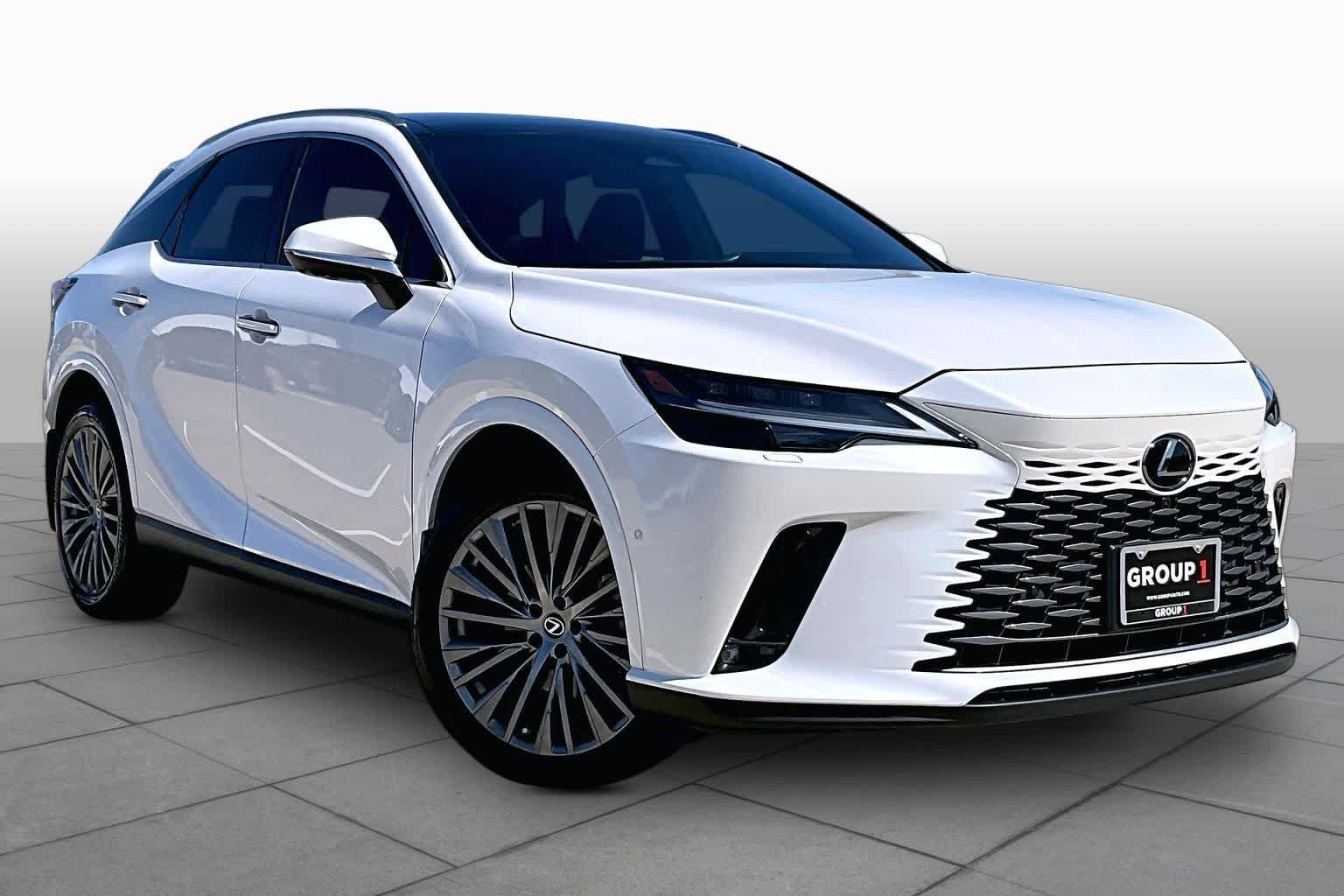 Used 2024 Eminent White Pearl Lexus Luxury image 3