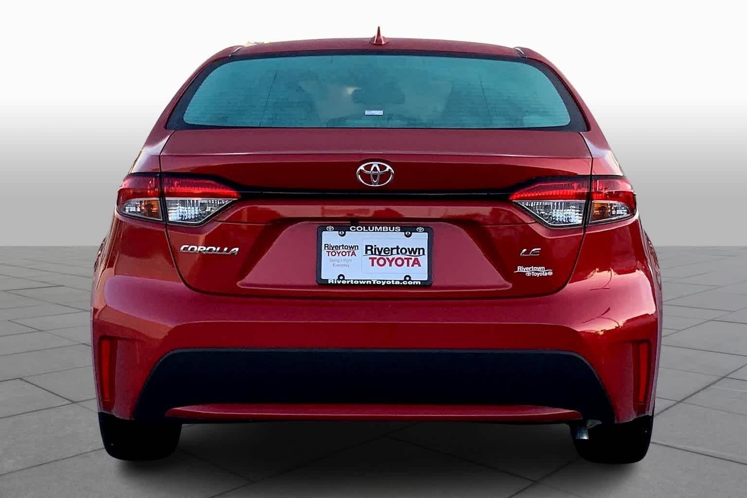 Used 2020 Barcelona Red Metallic Toyota LE image 5