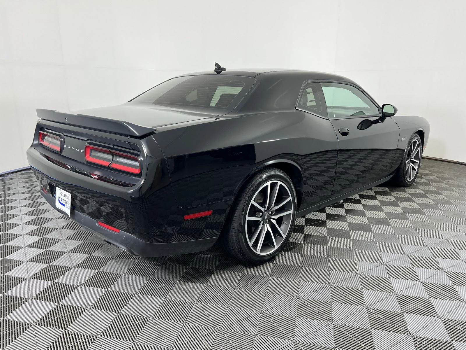 Used 2023 Pitch Black Clearcoat Dodge R/T image 24