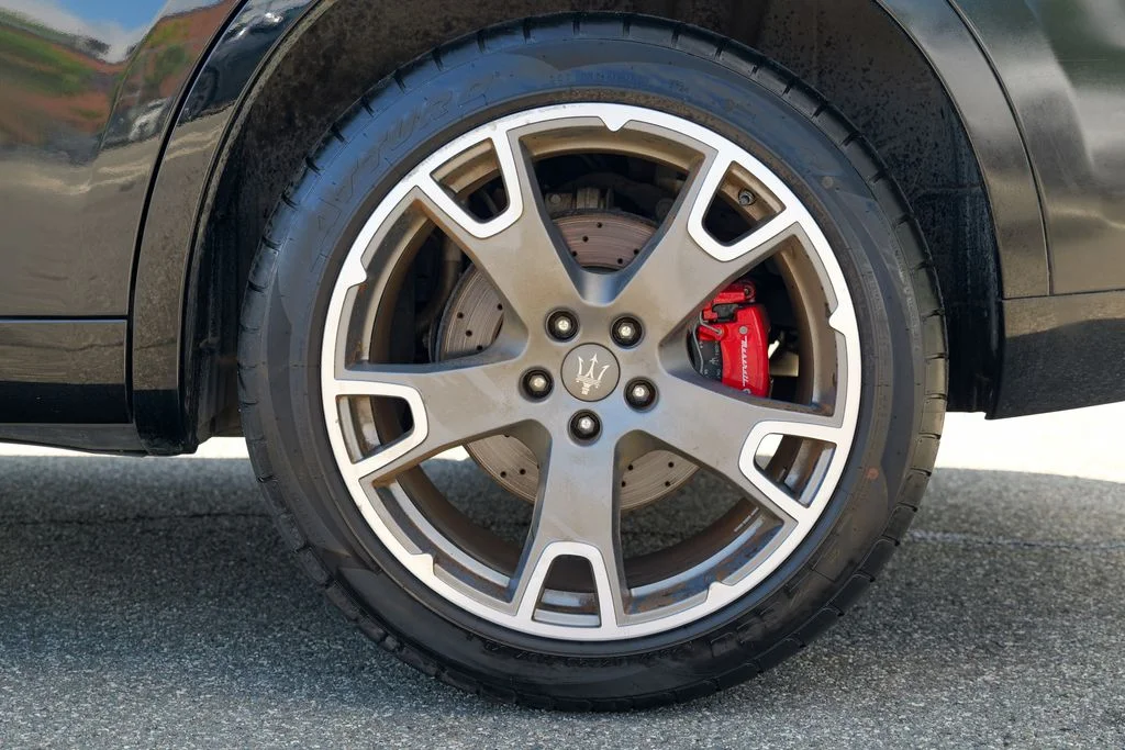 Used 2017  Maserati S image 14
