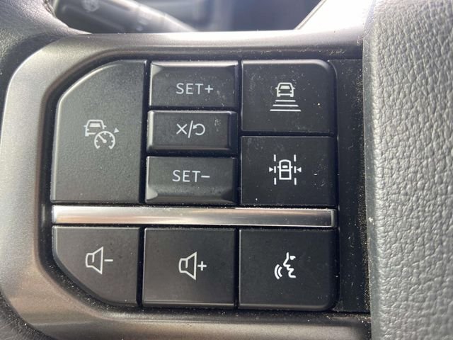 Used 2024 Agate Black Metallic Ford XLT image 15