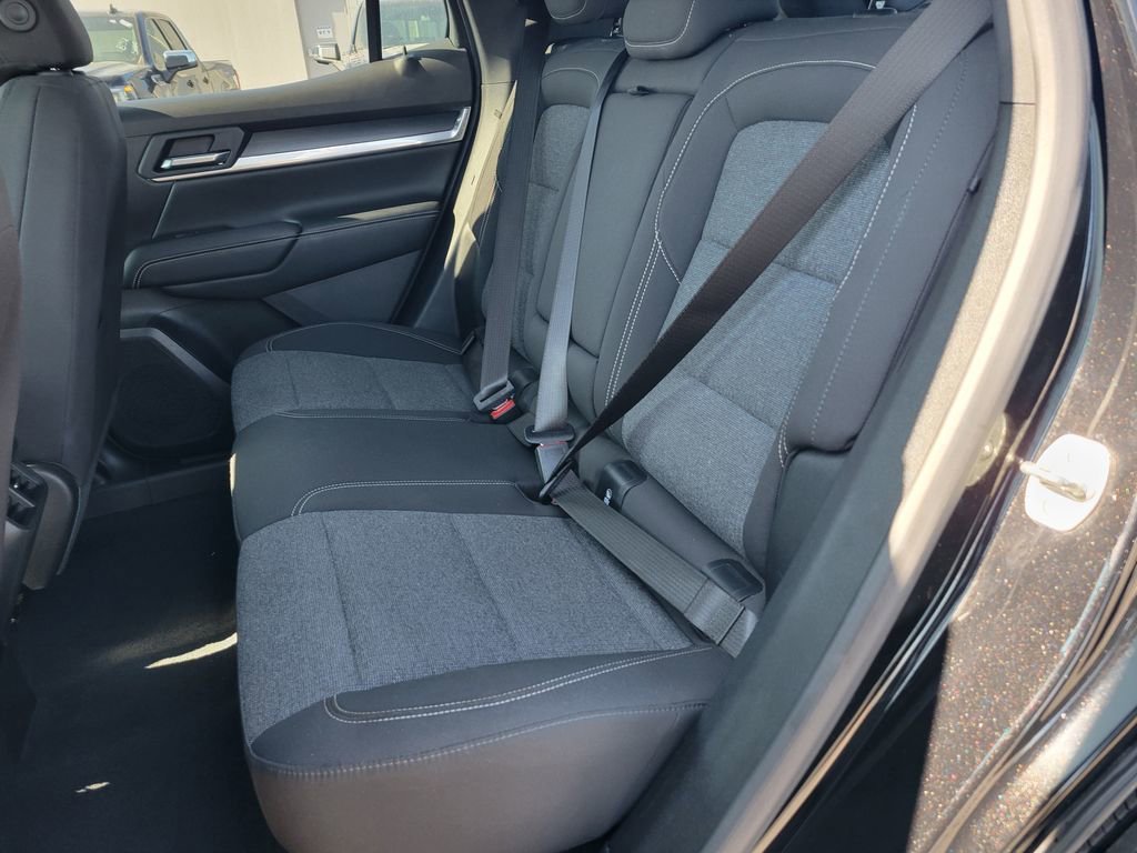 2025 GMC TERRAIN - Image 10