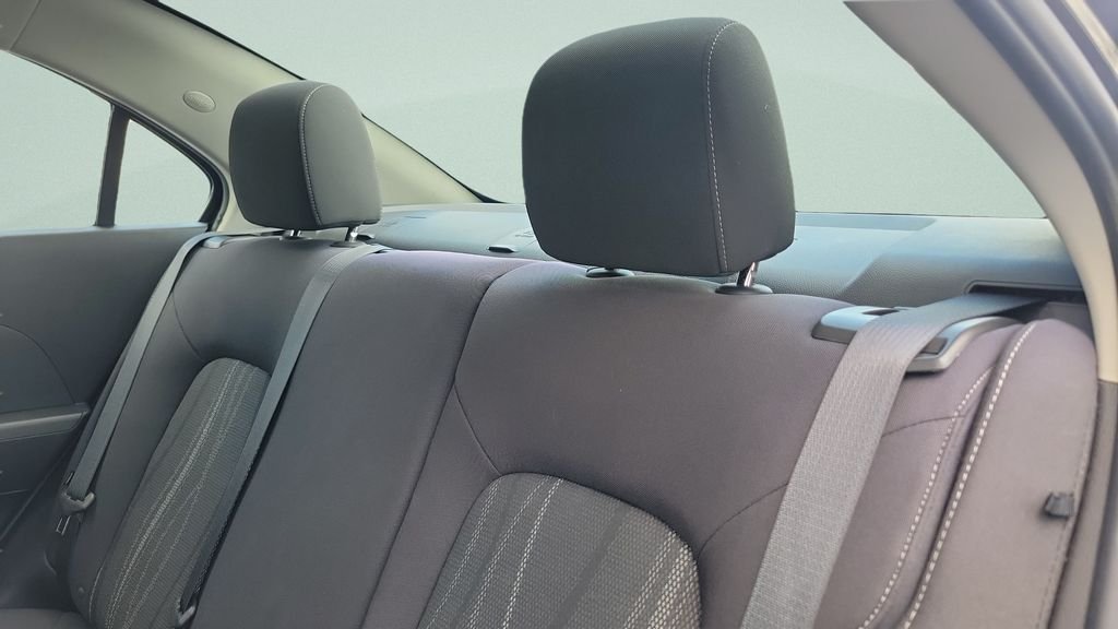 2014 Chevrolet Sonic LT - Photo 10