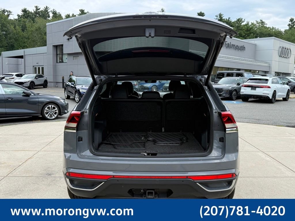 Used 2020 Gray Volkswagen 3.6L V6 SEL image 16