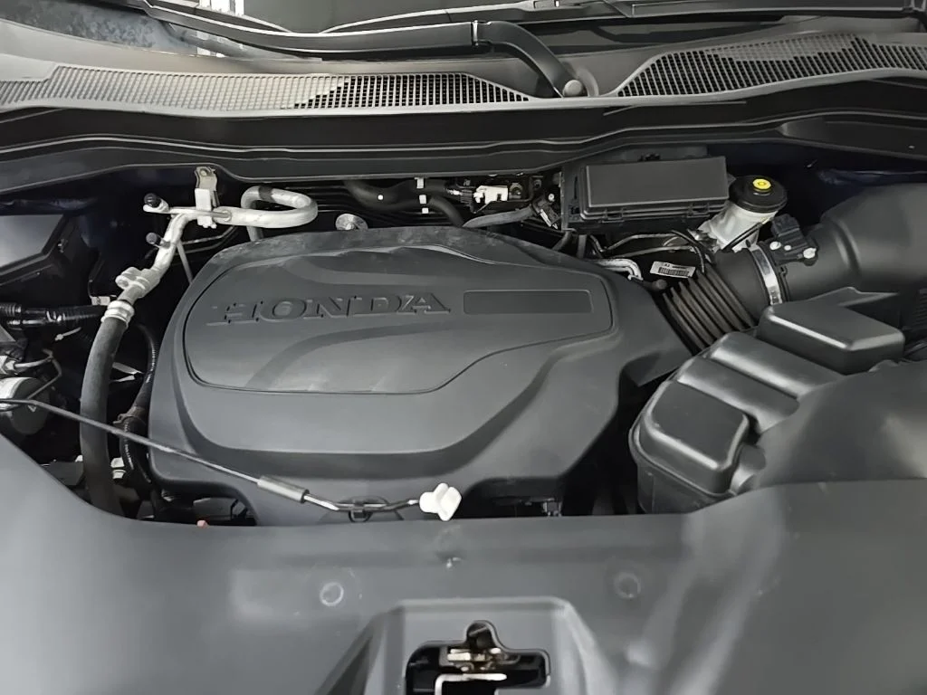 Used 2023  Honda RTL image 16