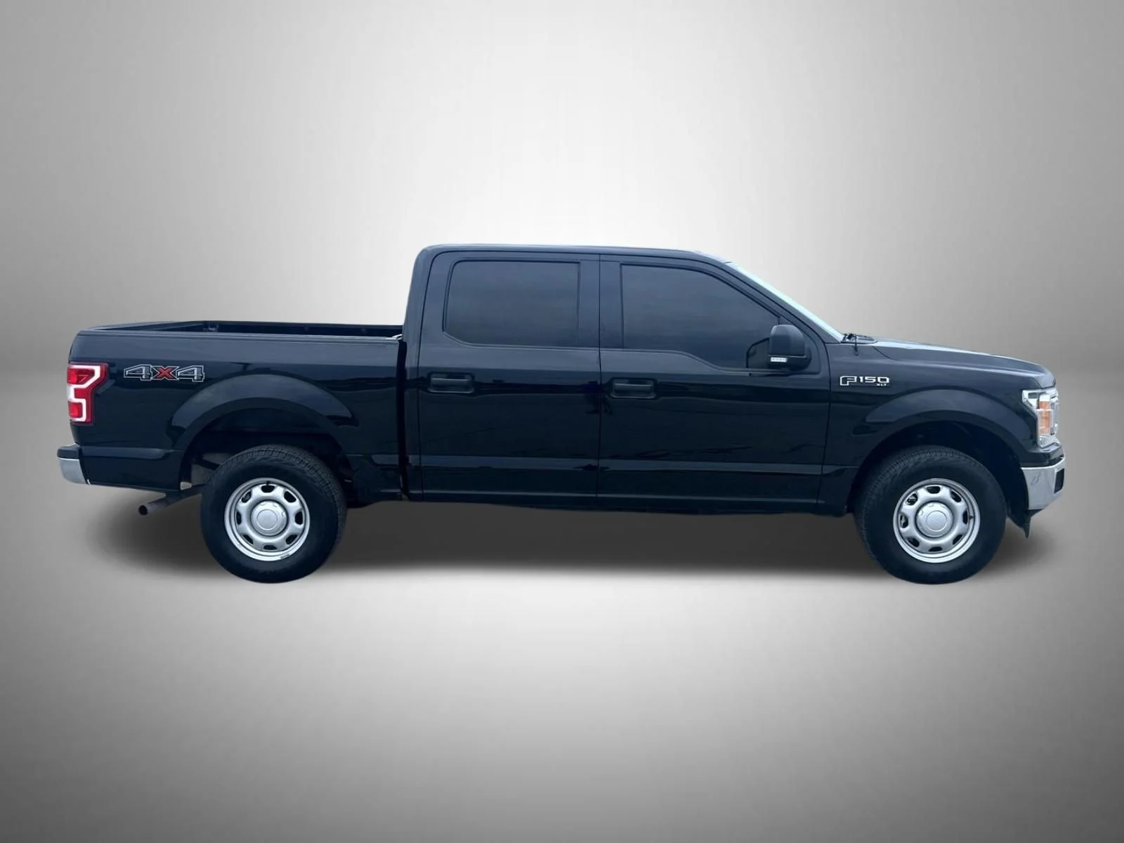 Certified Used 2018 Black Ford XLT image 5