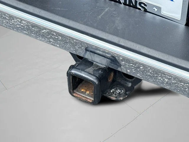 Used 2025 Silver GMC SLT image 40