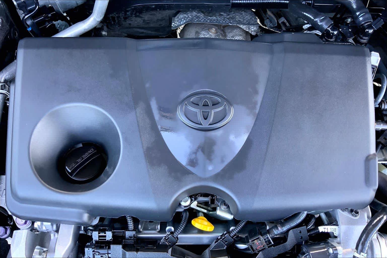 Used 2024 Magnetic Gray Metallic Toyota XLE Premium image 32