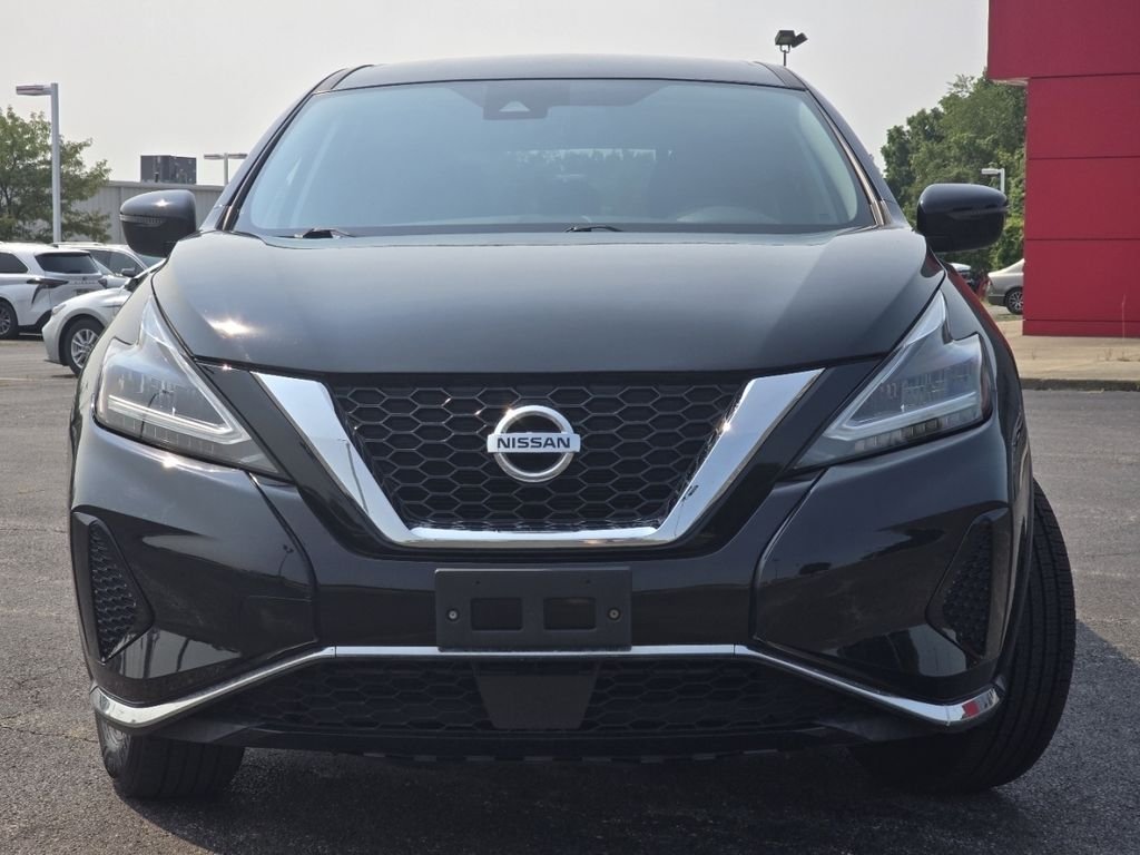 Used 2020 Black Nissan S image 9