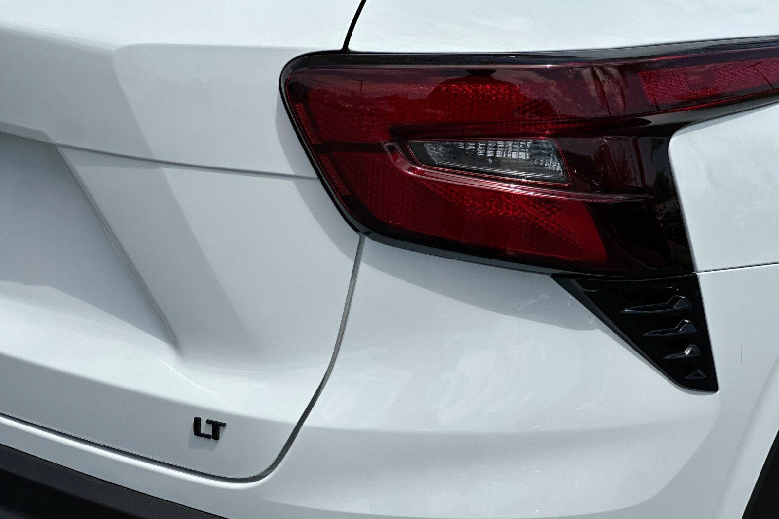 New 2026 Summit White Chevrolet LT image 26