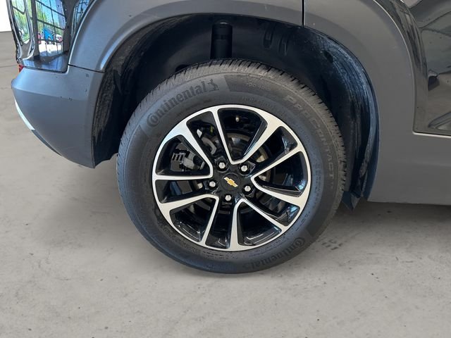 Used 2025 Black Chevrolet LT image 14